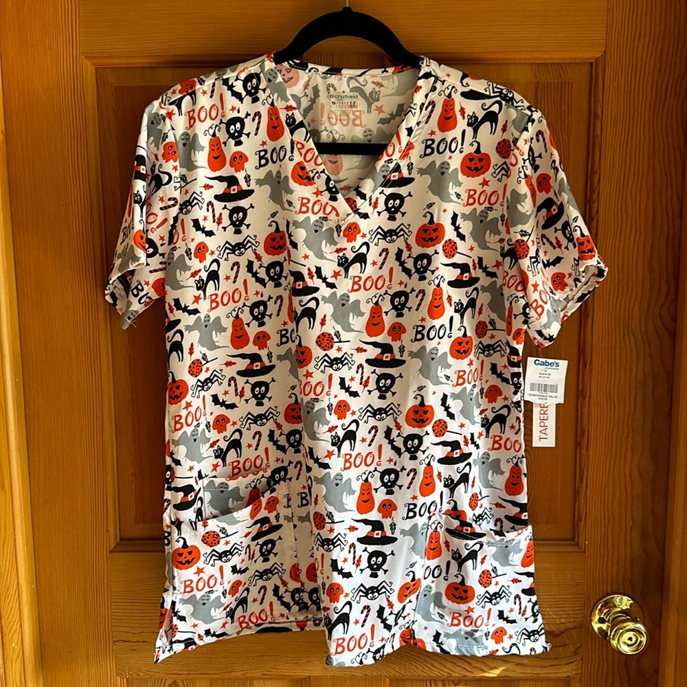 Halloween women’s scrub top extra large